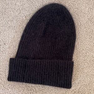 Babaton Classic Black Knit Beanie